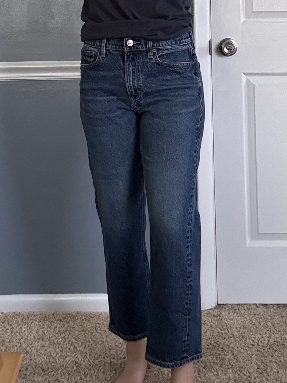 American Eagle Super High Rise Ankle Straight Jeans in Dark Blue